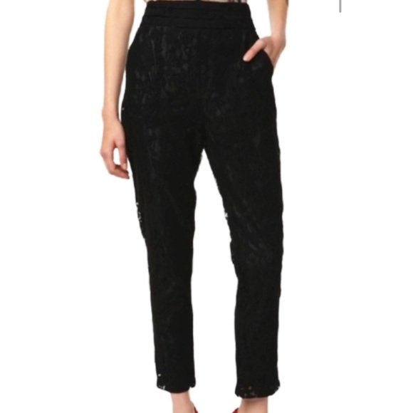 ❌Kimchi Blue - Urban Outfitters - Lace High Waisted Pants❌ - Picture 1 of 12